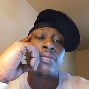 Meet your Posher, Derron